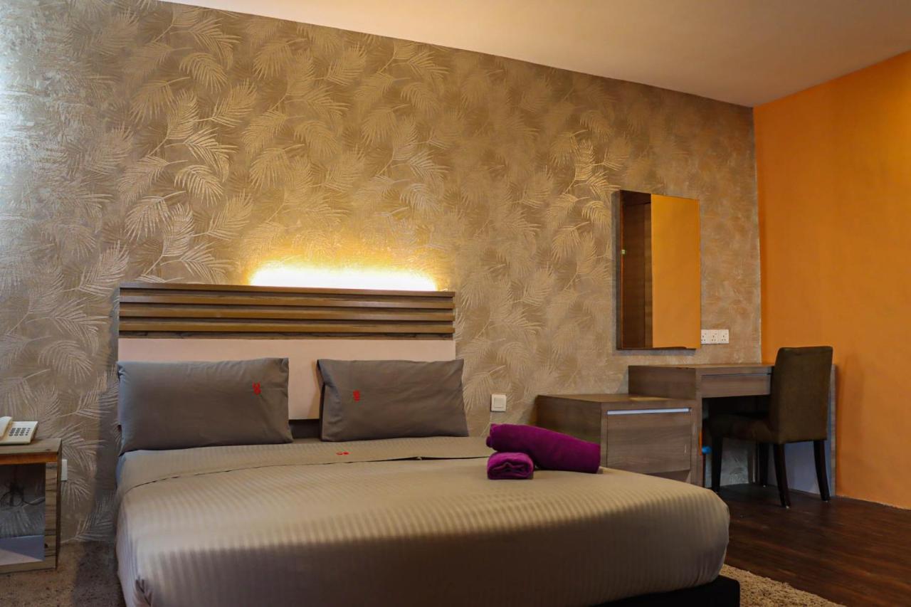 Classical Boutique Hotel Puchong Exterior photo